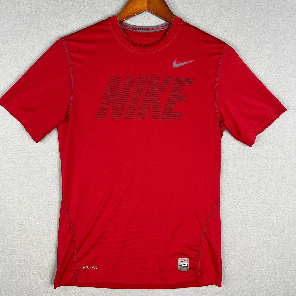 Nike Pro Combat Rashguard T Shirt Mens S Red Spellout Fitted MMA Active Stretch
